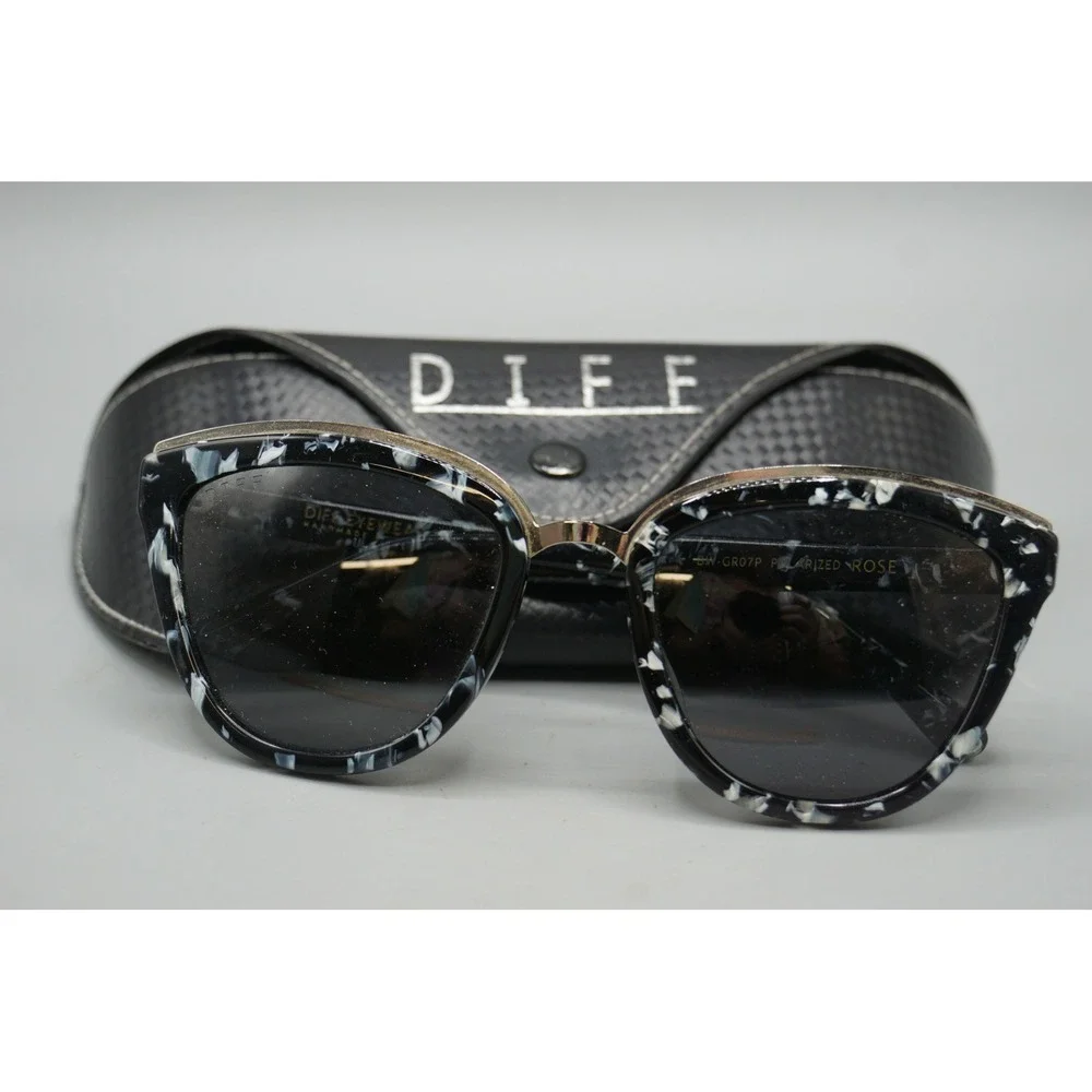 DIFF Eyewear Bella Sunglasses Black White Marble Tortoise Polarized Rose Lenses